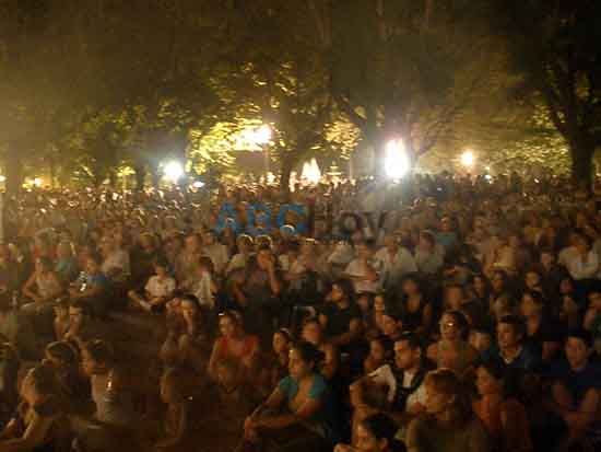 Gran marco de pblico para la pelcula Belgrano