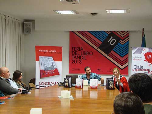 Alejandro D. Gatti Present su nueva obra literaria: Conciencia de lo Real