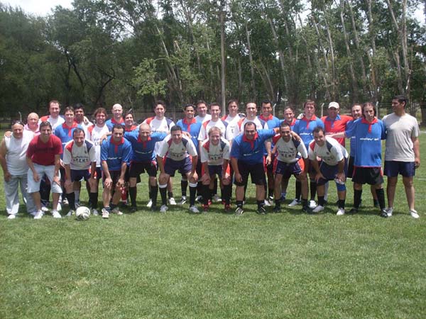 Loma Negra y Ferro revivieron una final 25 años después Loma Negra y Ferro revivieron una final 25 años después