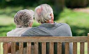 El amor y la intimidad en las personas adultas mayores El amor y la intimidad en las personas adultas mayores
