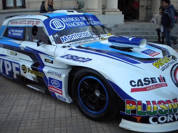 Los “Show Car” del TC pasaron por Tandil Los “Show Car” del TC pasaron por Tandil
