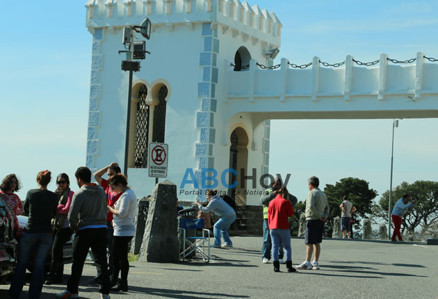 Tandil vive un fin de semana a pleno sol y repleto de turistas Tandil vive un fin de semana a pleno sol y repleto de turistas