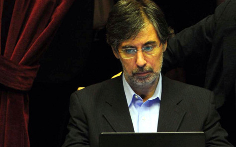Unidad Socialista para la Victoria de Tandil: “Binner, el socialismo y la mano invisible” Unidad Socialista para la Victoria de Tandil: “Binner, el socialismo y la mano invisible”