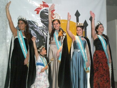 Elegancia, glamour y música Elegancia, glamour y música