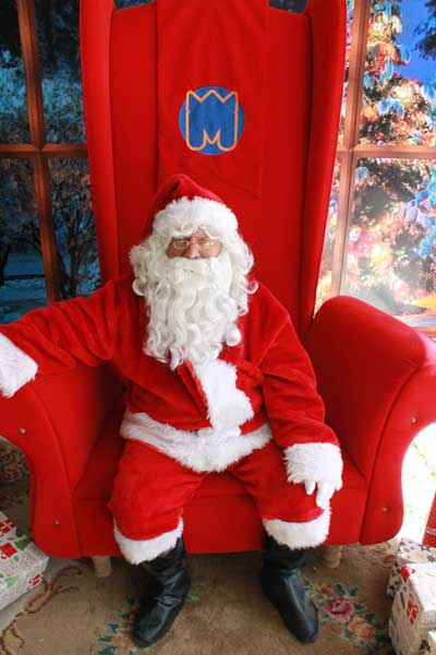 ¿Querés conocer a Papá Noel?, ¡Decile a tus papis que te lleven a Monarca! ¿Querés conocer a Papá Noel?, ¡Decile a tus papis que te lleven a Monarca!