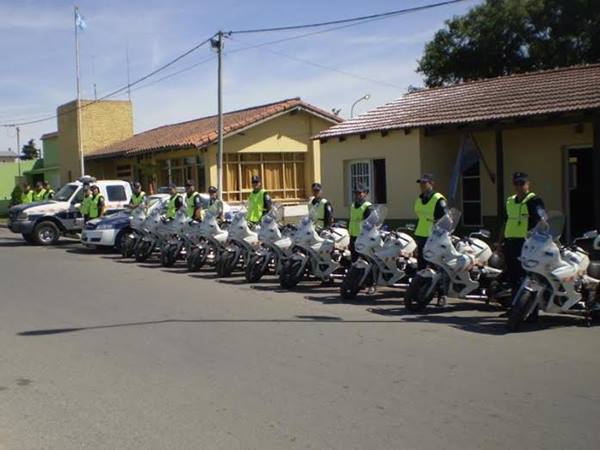 La Policía de Seguridad Vial Tandil posee abierta la inscripción para el ciclo lectivo 2015 La Policía de Seguridad Vial Tandil posee abierta la inscripción para el ciclo lectivo 2015